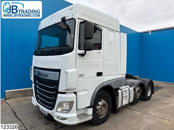 Trattore stradale DAF XF 460