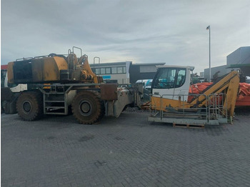 Escavatore per movimentazione LIEBHERR