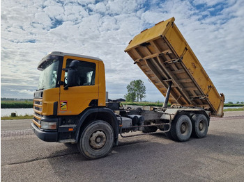 Autocarro ribaltabile SCANIA P124