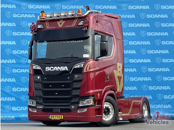Trattore stradale SCANIA S 580
