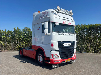 Trattore stradale DAF XF 460
