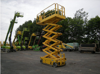 Piattaforma autocarrata Genie GS 3246, Scherenarbeitsbühne Genie 11,9 m: foto 4