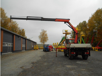 Autocarro con pianale/ Cassone fisso, Camion con gru Unimog U400 mit Kran Palfinger PK11502: foto 2