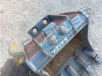 Benna per escavatore per Macchina da cantiere VOLVO 390mm - attache VOLVO 1,5 Tonnes: foto 4
