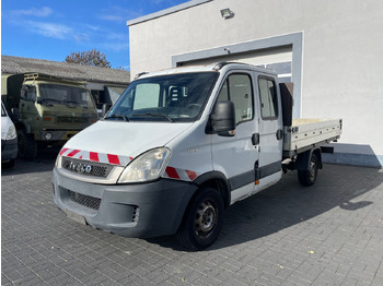 Furgone con cassone fisso IVECO Daily 35s14
