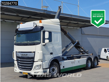 Autocarro scarrabile DAF XF 530