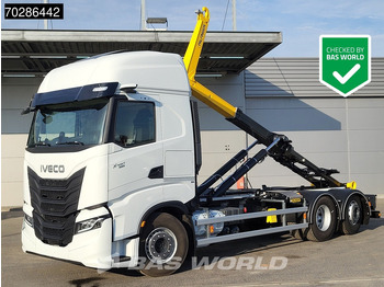 Autocarro scarrabile IVECO X-WAY