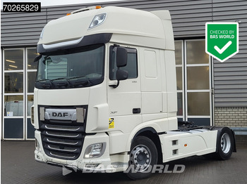 Trattore stradale DAF XF 530