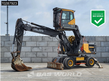 Escavatore gommato VOLVO