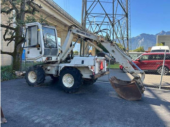 Escavatore gommato MECALAC