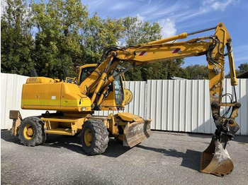 Escavatore gommato VOLVO EW140D