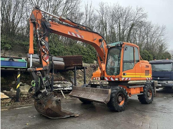 Escavatore gommato VOLVO EW140D