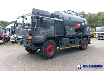 Camion cisterna MAN
