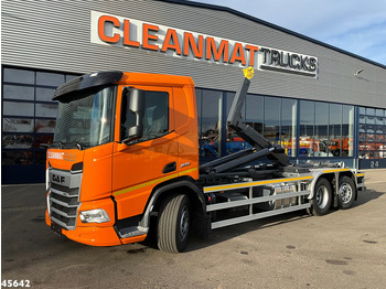 Autocarro scarrabile DAF XD 450