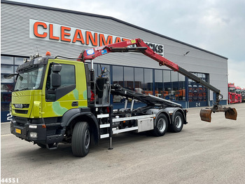 Camion con sistema di cavi IVECO