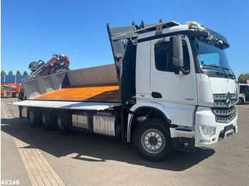 Autocarro ribaltabile, Camion con gru Mercedes-Benz Arocs 3251 8x4 Euro 6 Retarder Palfinger 34 Tonmeter laadkraan + Fly-Jib 2 zijdige kipper Just 146.766 km!: foto 5