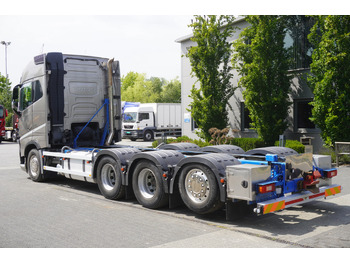 Autocarro telaio VOLVO FH16 750 8x4x4 / 750 HP! / Frame 685 cm / Steered 4th axle: foto 4