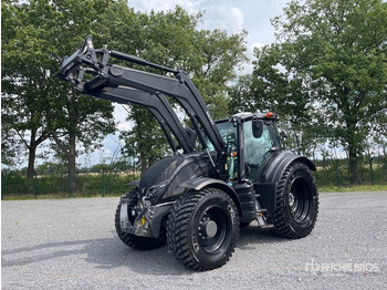 Trattore VALTRA T234