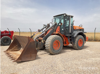 Pala gommata HITACHI ZW180