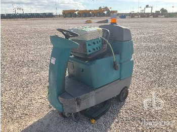 Spazzatrice industriale TENNANT