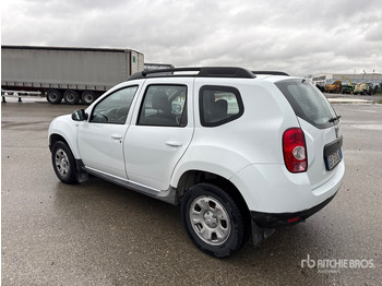 SUV/ Fuoristrada 2012 Dacia Duster SUV: foto 2