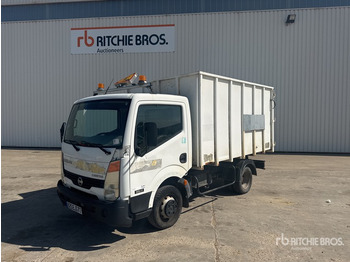 Autocarro ribaltabile NISSAN
