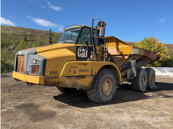 Dumper articolato CATERPILLAR