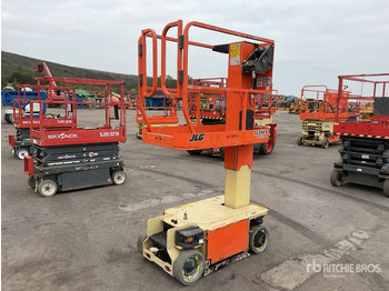 Elevatore verticale JLG