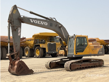 Escavatore cingolato VOLVO EC240BLC