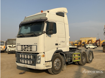 Trattore stradale VOLVO FH12