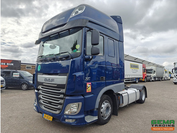 Trattore stradale DAF XF 440