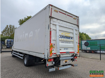 Autocarro furgonato Volvo FL 250 4x2 Dagcab Euro6 -6CIL- 12T- Gesloten bak 7.75m + laadklep 1500kg - 06/2025APK: foto 3 Autocarro furgonato Volvo FL 250 4x2 Dagcab Euro6 -6CIL- 12T- Gesloten bak 7.75m + laadklep 1500kg - 06/2025APK: foto 3