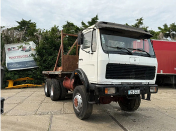 Autocarro con pianale/ Cassone fisso MERCEDES-BENZ SK 2628