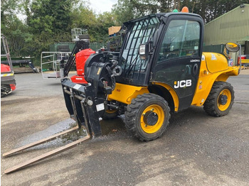Sollevatore telescopico JCB