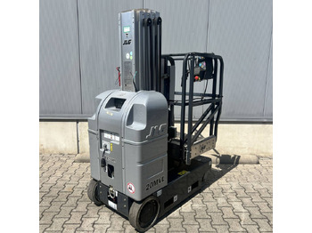 Elevatore verticale JLG