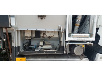 Camion cisterna MERCEDES Antos: foto 2 Camion cisterna MERCEDES Antos: foto 2