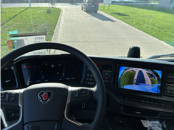 Camion cisterna nuovo SCANIA P370: foto 4
