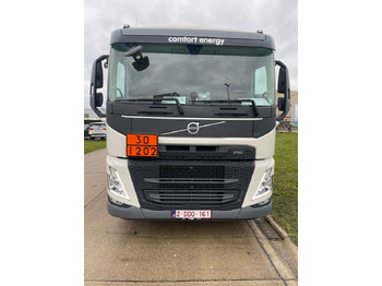 Camion cisterna VOLVO FM: foto 2