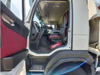 Camion cisterna VOLVO FM: foto 4