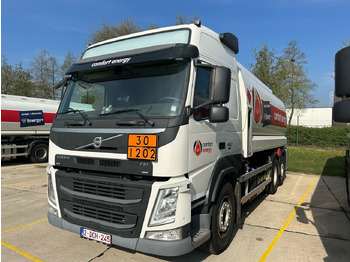 Camion cisterna VOLVO FM