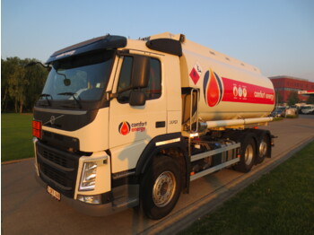 Camion cisterna VOLVO FM