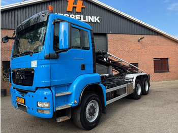 Camion con sistema di cavi MAN TGS 26.440