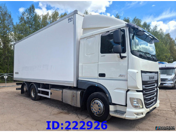 Autocarro cella isotermica DAF XF 106 440