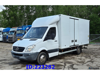 Autocarro furgonato MERCEDES-BENZ Sprinter 516