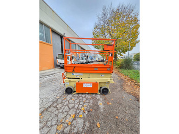 Piattaforma a pantografo JLG