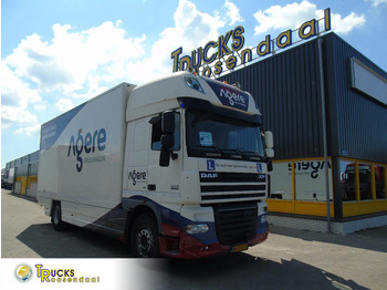 Autocarro furgonato DAF XF 105 460