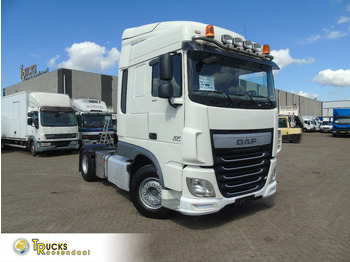 Trattore stradale DAF XF 460