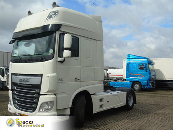 Trattore stradale DAF XF 460