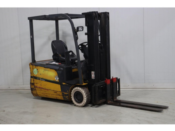 Carrello elevatore elettrico TCM
