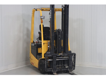 Carrello elevatore elettrico UNICARRIERS